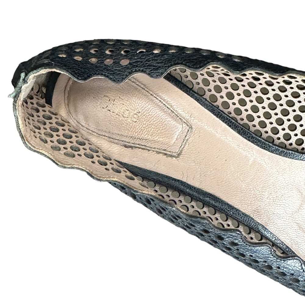 Chloe Black Cutout Solid Sandal 39 - image 2